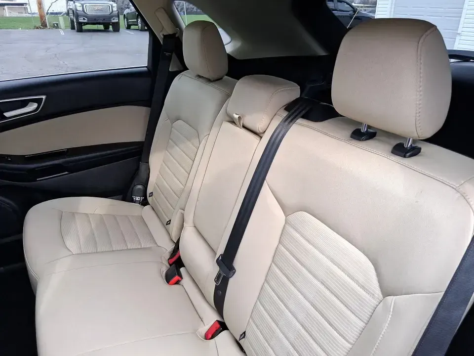 2015 Ford Edge SEL (2FMPK4J88FB) with an 3.5L V6 DOHC 24V engine, 6A transmission, located at 1951 S Dayton Lakeview Rd., New Carlisle, OH, 45344, (937) 908-9800, 39.890999, -84.050255 - Picture your next Ohio weekend: a quick grocery run through New Carlisle turns into a spontaneous drive out toward the Mad River, a family outing near the Clark County Fairgrounds, or an easy road trip down I70 and I675 with everyone comfortable and your gear packed. This 2015 Ford Edge SEL is built - Photo#10