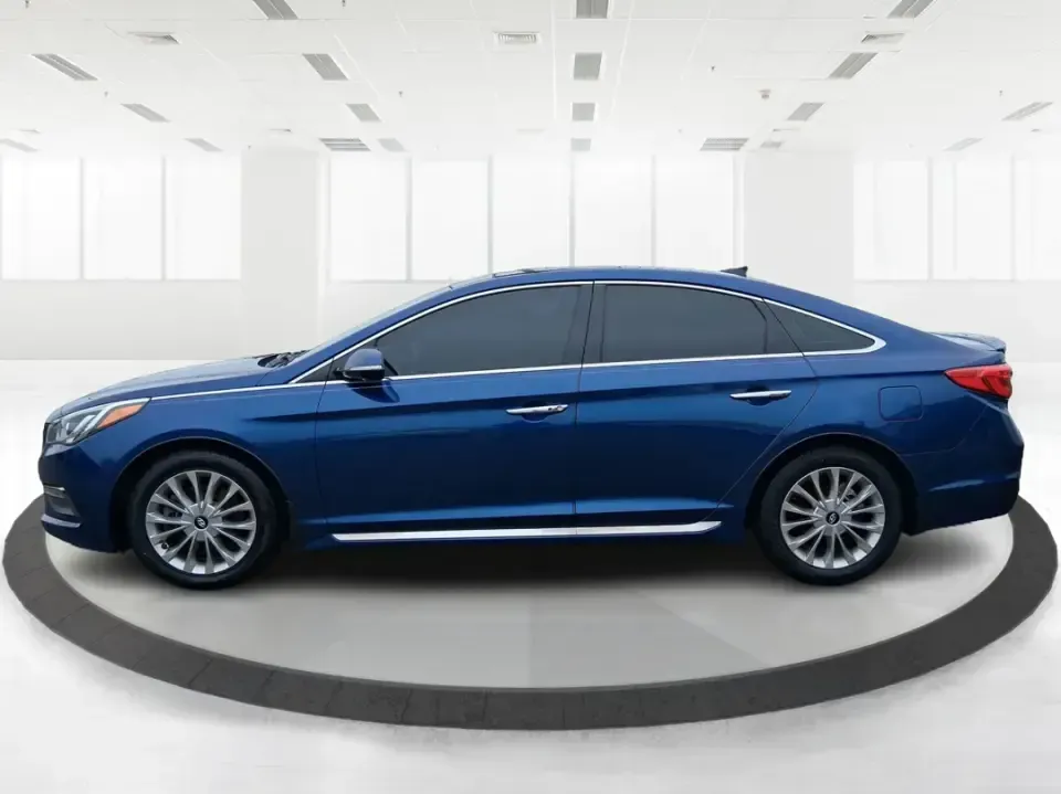 2015 Hyundai Sonata Limited (5NPE34AF5FH) with an 2.4L I-4 gasoline direct injection engine, 6-Speed Automatic transmission, located at 1099 N County Rd 25A, Troy, OH, 45373, (937) 908-9800, 40.057079, -84.212883 - Picture your next week going smoother: an easy highway commute up I75, a comfortable school drop-off run through Piqua, and a weekend drive to the Miami County Fairgrounds-all in a sedan that feels upscale without the upscale price. This **2015 Hyundai Sonata Limited** in **Lakeside Blue** is built - Photo#5
