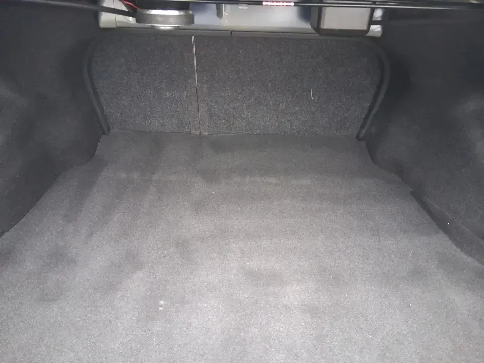 2015 Hyundai Sonata Limited (5NPE34AF5FH) with an 2.4L I-4 gasoline direct injection engine, 6-Speed Automatic transmission, located at 1099 N County Rd 25A, Troy, OH, 45373, (937) 908-9800, 40.057079, -84.212883 - Picture your next week going smoother: an easy highway commute up I75, a comfortable school drop-off run through Piqua, and a weekend drive to the Miami County Fairgrounds-all in a sedan that feels upscale without the upscale price. This **2015 Hyundai Sonata Limited** in **Lakeside Blue** is built - Photo#12