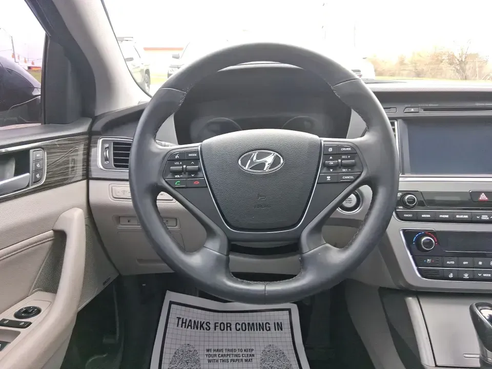 2015 Hyundai Sonata Limited (5NPE34AF5FH) with an 2.4L I-4 gasoline direct injection engine, 6-Speed Automatic transmission, located at 1099 N County Rd 25A, Troy, OH, 45373, (937) 908-9800, 40.057079, -84.212883 - Picture your next week going smoother: an easy highway commute up I75, a comfortable school drop-off run through Piqua, and a weekend drive to the Miami County Fairgrounds-all in a sedan that feels upscale without the upscale price. This **2015 Hyundai Sonata Limited** in **Lakeside Blue** is built - Photo#16