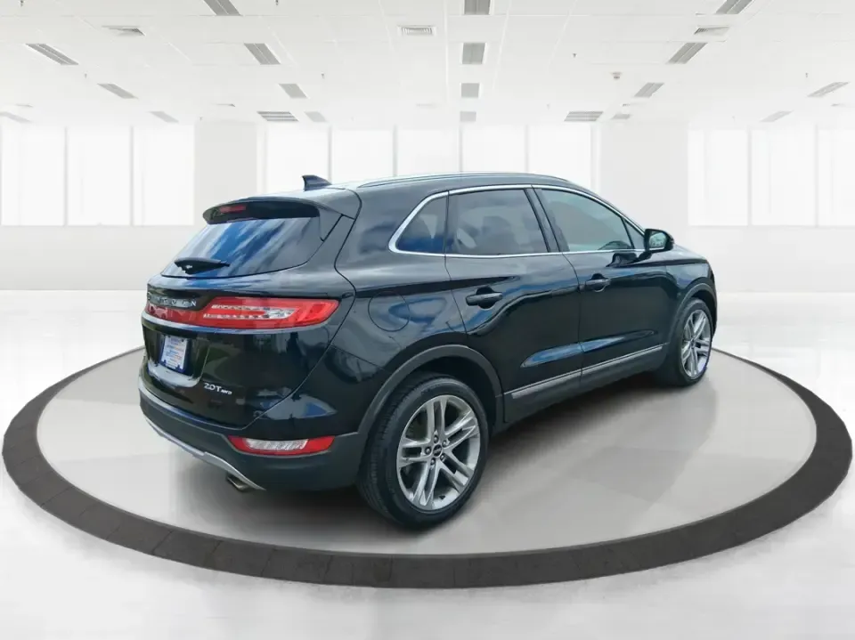 2017 Lincoln MKC Reserve (5LMCJ3D97HU) with an 2.0L L4 DOHC 16V engine, 6A transmission, located at 8750 N County Rd 25A, Piqua, OH, 45356, (937) 908-9800, 40.164391, -84.232513 - Picture your next road trip starting in Piqua with the family loaded up, playlists queued, and plenty of room for luggage-then finishing the day with a quiet, comfortable drive home on I75. This 2017 Lincoln MKC Reserve SUV is built for real life: long commutes, weekend getaways to Indian Lake, and - Photo#2