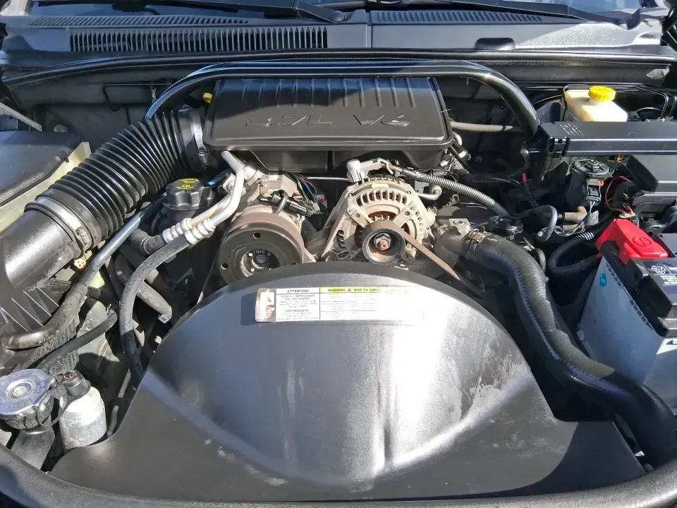 2007 Jeep Grand Cherokee Laredo (1J8GR48K47C) with an 3.7L V6 SOHC 12V engine, 5-Speed Automatic Overdrive transmission, located at 880 E. National Road, Vandalia, OH, 45377, (937) 908-9800, 39.891918, -84.183594 - Weekend getaways to the trails, winter commutes on slick Ohio roads, and family errands across town all get easier when you're in a capable SUV with true 4WD confidence. This **2007 Jeep Grand Cherokee Laredo** is built for drivers who want classic Jeep utility without giving up everyday comfort-ide - Photo#11