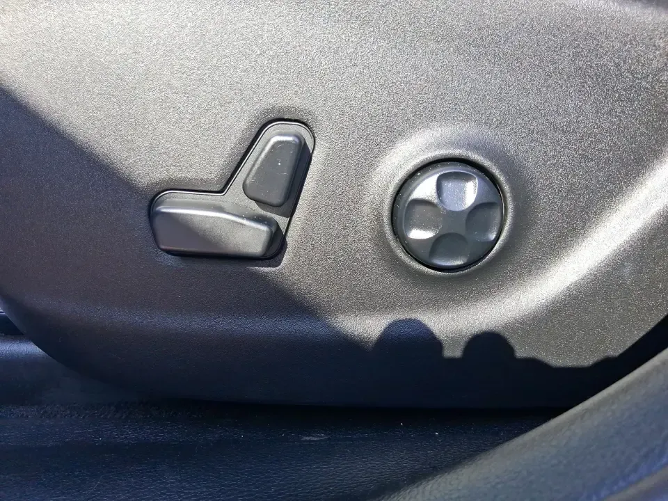 2016 Jeep Cherokee 75th Anniversary (1C4PJLCB9GW) with an 2.4L L4 DOHC 16V engine, 9A transmission, located at 8750 N County Rd 25A, Piqua, OH, 45356, (937) 908-9800, 40.164391, -84.232513 - Weekend road trips to Indian Lake, daily commutes down I75, or hauling sports gear across town-this **2016 Jeep Cherokee 75th Anniversary** is built for real life in West Central Ohio. With its versatile crossover footprint, confident Jeep attitude, and comfort-focused cabin, it's a smart pick for * - Photo#18