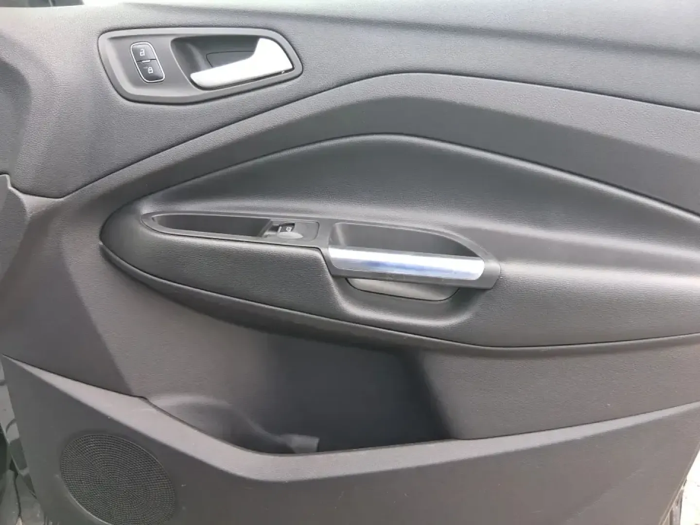 2018 Ford Escape Titanium (1FMCU9J94JU) with an EcoBoost 2L I-4 gasoline direct injection engine, 6A transmission, located at 4508 South Dixie Dr, Moraine, OH, 45439, (937) 908-9800, 39.689976, -84.218452 - Pack up the kids, load the groceries, or point the hood toward a weekend getaway-this 2018 Ford Escape Titanium is the kind of compact SUV that fits real life in Moraine. With confident capability for Ohio weather and a comfortable, tech-forward cabin, it's ideal for long commutes down I-75, quick e- Photo#20