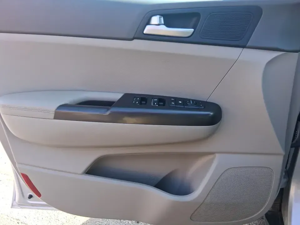 2017 Kia Sportage LX (KNDPM3AC7H7) with an Theta II 2.4L I-4 gasoline direct injection engine, 6A transmission, located at 401 Woodman Dr, Riverside, OH, 45431, (937) 908-9800, 39.760899, -84.123421 - Pack up the kids, load the groceries, or point the hood toward a weekend escape-this 2017 Kia Sportage LX is the kind of crossover that fits real life in West Central Ohio. With a comfortable cabin, versatile cargo space, and confident everyday drivability, it's ideal for commuters heading down I75, - Photo#18