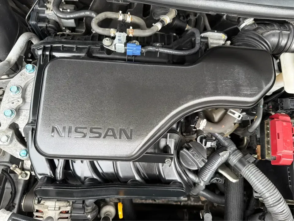 2018 Nissan Rogue S (JN1BJ1CP6JW) with an 2L I-4 gasoline direct injection engine, CVT transmission, located at 4508 South Dixie Dr, Moraine, OH, 45439, (937) 908-9800, 39.689976, -84.218452 - Picture your next week: an easy I75 commute into Dayton, school drop-offs in nearby Kettering, a Costco run, and a weekend drive down to Carillon Historical Park or a quick lap around the Dayton Mall area-all with one SUV that's sized right for real life. This 2018 Nissan Rogue S in sleek Gun Metall - Photo#11