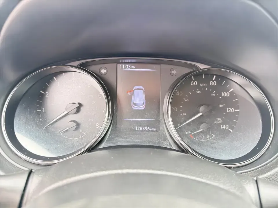 2018 Nissan Rogue S (JN1BJ1CP6JW) with an 2L I-4 gasoline direct injection engine, CVT transmission, located at 4508 South Dixie Dr, Moraine, OH, 45439, (937) 908-9800, 39.689976, -84.218452 - Picture your next week: an easy I75 commute into Dayton, school drop-offs in nearby Kettering, a Costco run, and a weekend drive down to Carillon Historical Park or a quick lap around the Dayton Mall area-all with one SUV that's sized right for real life. This 2018 Nissan Rogue S in sleek Gun Metall - Photo#15