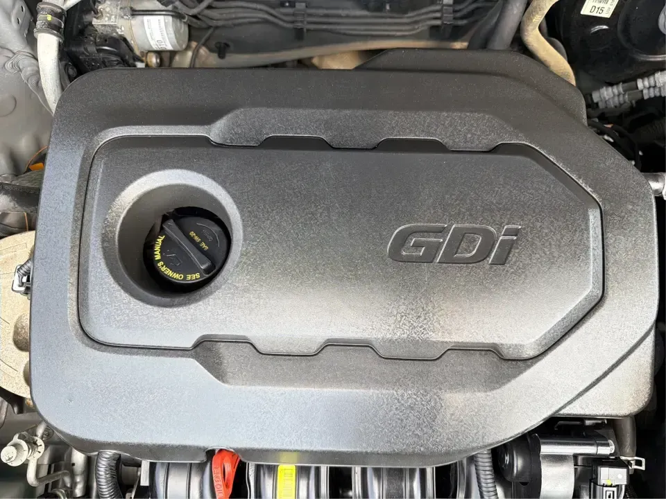 2017 Kia Sportage EX (KNDPN3AC6H7) with an Theta II 2.4L I-4 gasoline direct injection engine, 6A transmission, located at 1951 S Dayton Lakeview Rd., New Carlisle, OH, 45344, (937) 908-9800, 39.890999, -84.050255 - Picture your next weekend: loading up groceries for the week, cruising I70 toward Dayton for dinner plans, or packing the cargo area for a road trip to Huber Heights, Springfield, or a quick getaway near the Great Miami River. This 2017 Kia Sportage EX in Mineral Silver is the kind of practical, com - Photo#11