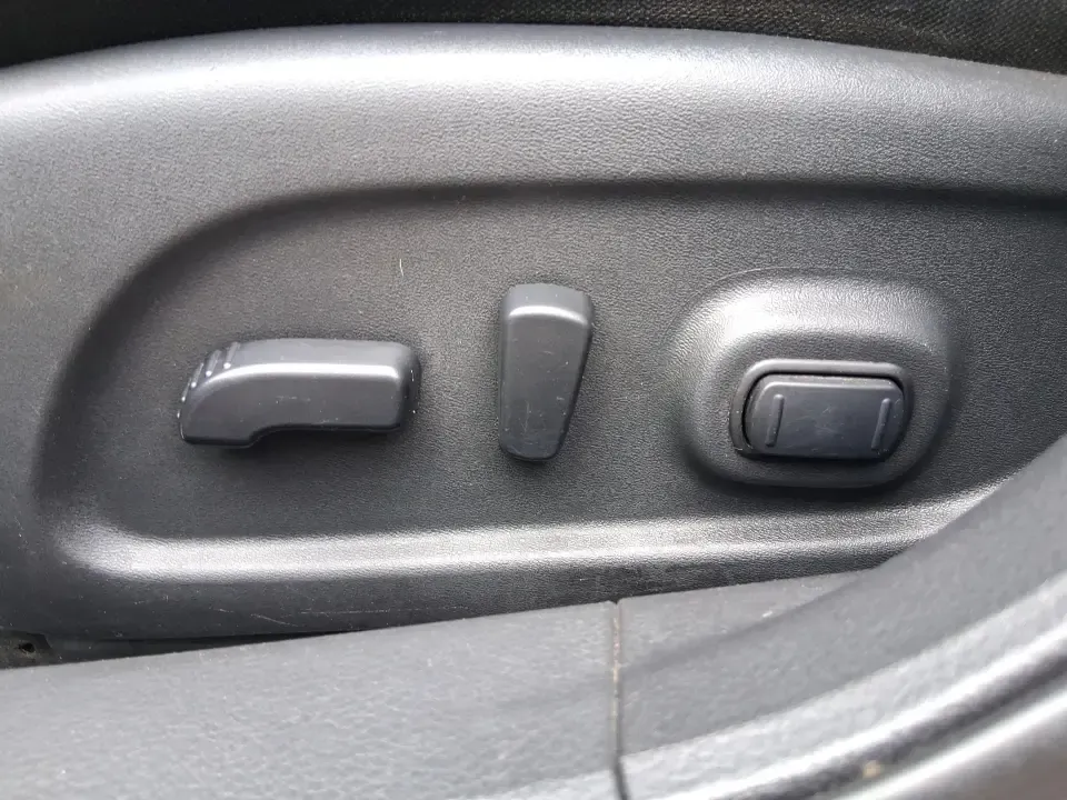 2018 Nissan Altima 2.5 SV (1N4AL3AP0JC) with an 2.5L I-4 DOHC engine, CVT transmission, located at 8750 N County Rd 25A, Piqua, OH, 45356, (937) 908-9800, 40.164391, -84.232513 - Make every mile easier-whether you're tackling a long commute down I75, running kids to practice after school, or planning a weekend day trip to the Miami County Fairgrounds. This 2018 Nissan Altima 2.5 SV in Gun Metallic is the kind of comfortable, efficient sedan that fits real-life schedules in P - Photo#17