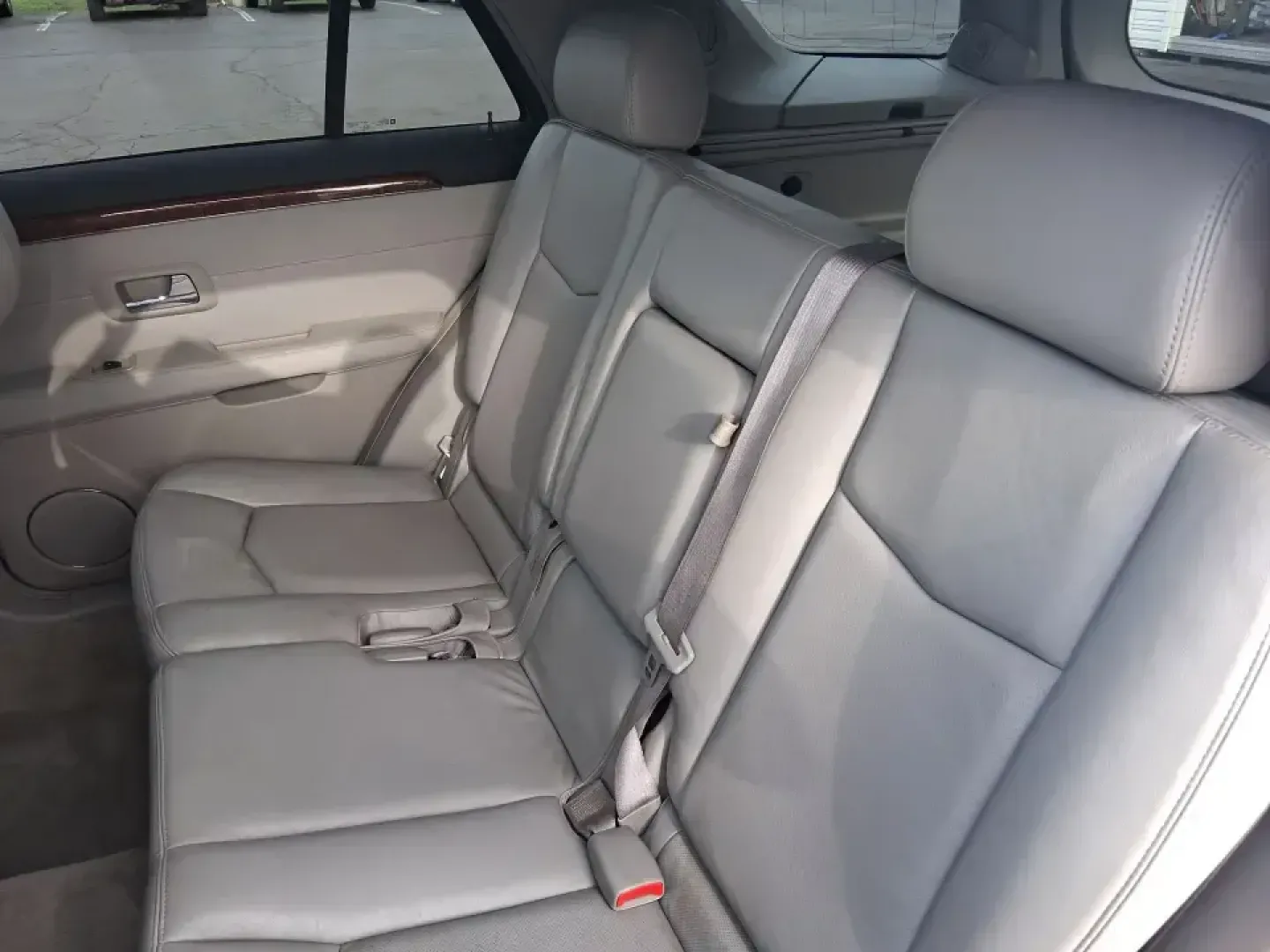 2007 Cadillac SRX V6 (1GYEE637370) with an 3.6L V-6 DOHC engine, 5-Speed Automatic Overdrive transmission, located at 8750 N County Rd 25A, Piqua, OH, 45356, (937) 908-9800, 40.164391, -84.232513 - Make your daily commute up I75 feel first-class, turn school drop-offs into a comfortable routine, and still have an SUV ready for weekend runs to Indian Lake or a quick getaway to downtown Troy. This 2007 Cadillac SRX V6 delivers the kind of upscale ride and practical versatility that fits real lif - Photo#10