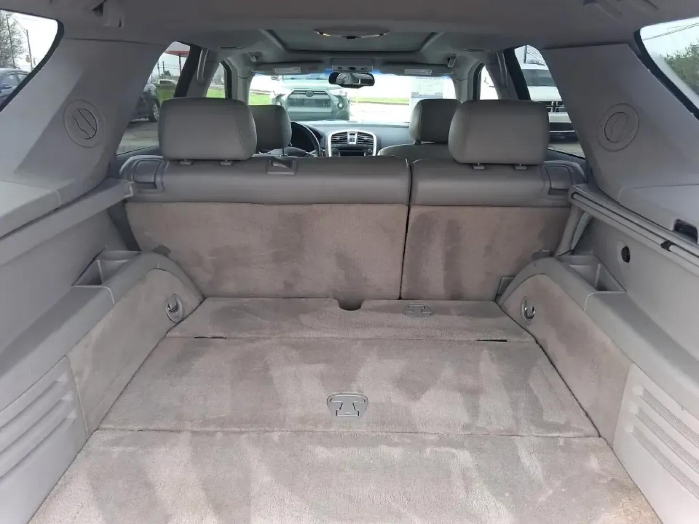 2007 Cadillac SRX V6 (1GYEE637370) with an 3.6L V-6 DOHC engine, 5-Speed Automatic Overdrive transmission, located at 8750 N County Rd 25A, Piqua, OH, 45356, (937) 908-9800, 40.164391, -84.232513 - Make your daily commute up I75 feel first-class, turn school drop-offs into a comfortable routine, and still have an SUV ready for weekend runs to Indian Lake or a quick getaway to downtown Troy. This 2007 Cadillac SRX V6 delivers the kind of upscale ride and practical versatility that fits real lif - Photo#12