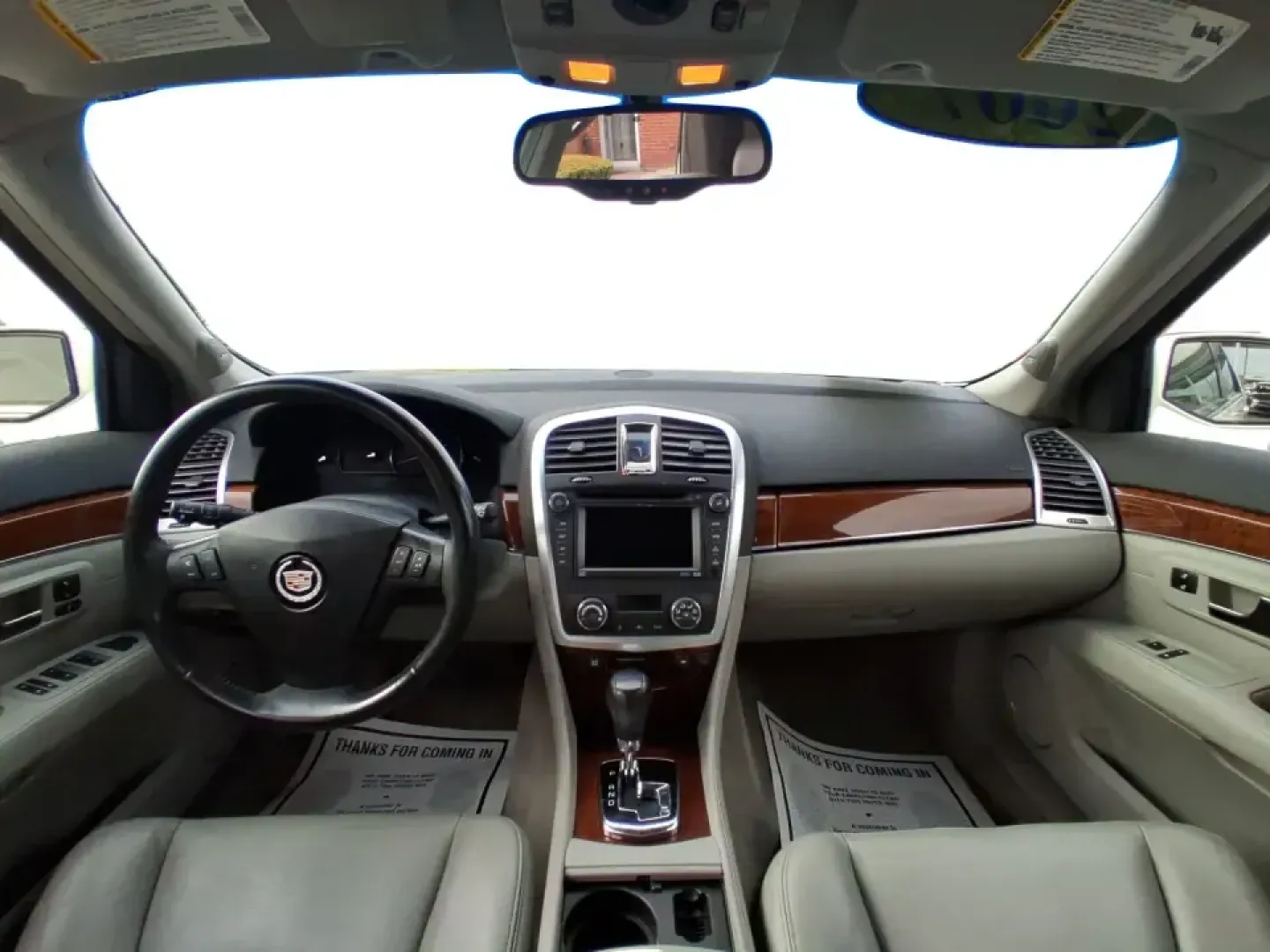 2007 Cadillac SRX V6 (1GYEE637370) with an 3.6L V-6 DOHC engine, 5-Speed Automatic Overdrive transmission, located at 8750 N County Rd 25A, Piqua, OH, 45356, (937) 908-9800, 40.164391, -84.232513 - Make your daily commute up I75 feel first-class, turn school drop-offs into a comfortable routine, and still have an SUV ready for weekend runs to Indian Lake or a quick getaway to downtown Troy. This 2007 Cadillac SRX V6 delivers the kind of upscale ride and practical versatility that fits real lif - Photo#21