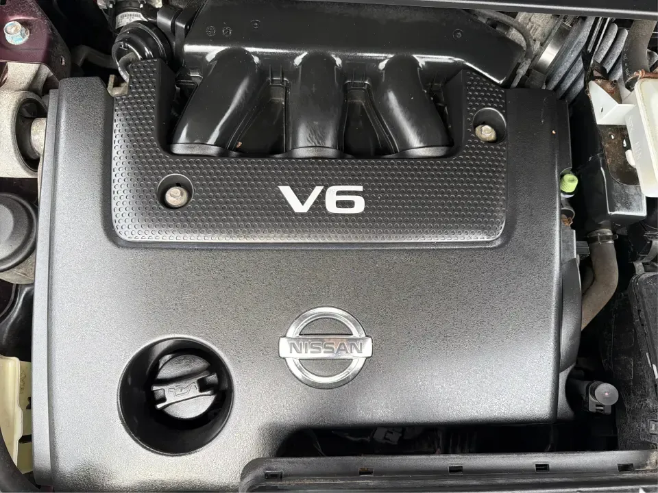 2013 Nissan Murano S (JN8AZ1MW8DW) with an 3.5L V-6 DOHC engine, Continuously Variable Transmission transmission, located at 1230 East Main St, Xenia, OH, 45385, (937) 908-9800, 39.688026, -83.910172 - Picture your next Ohio weekend: loading up the family for a day at Caesar Creek State Park, cruising out to the Greene County Fair, or tackling a long commute between Xenia, Beavercreek, and Dayton with confident comfort. This 2013 Nissan Murano S is the kind of midsize SUV that fits real life-roomy - Photo#11