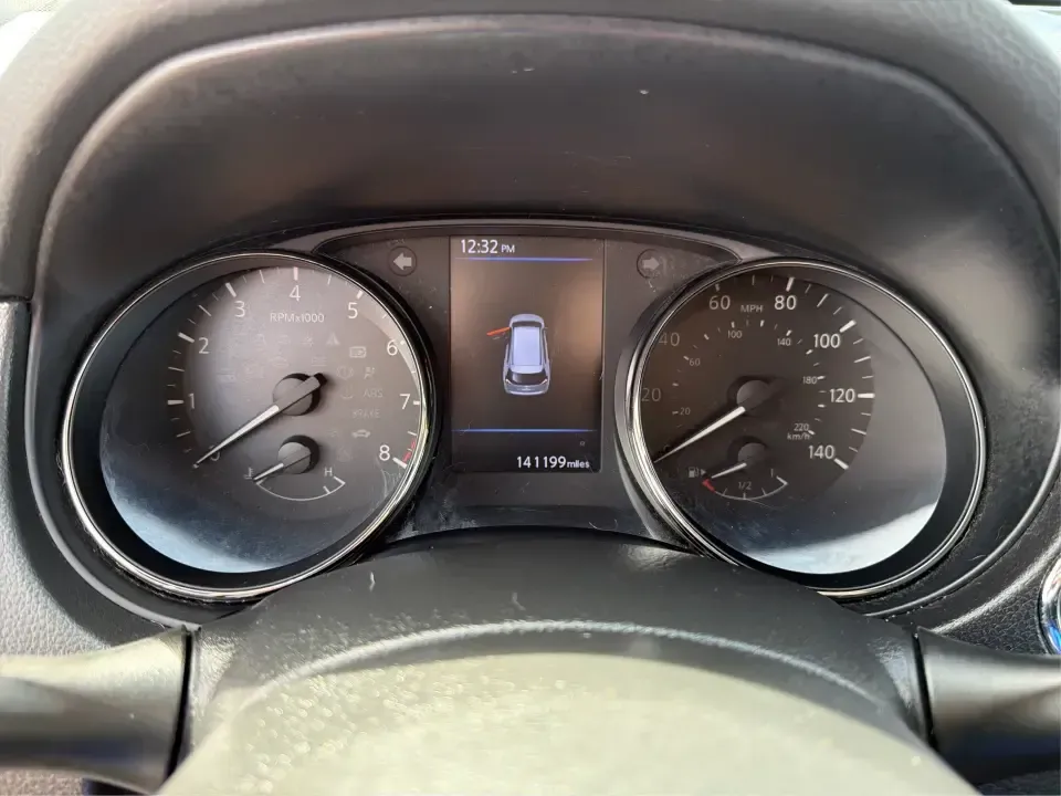 2020 Nissan Rogue SV Intelligent AWD (JN8AT2MV6LW) with an 2.5L I-4 DOHC engine, CVT transmission, located at 1951 S Dayton Lakeview Rd., New Carlisle, OH, 45344, (937) 908-9800, 39.890999, -84.050255 - Picture your next Ohio road trip: the kids buckled in, luggage loaded, and you cruising from New Carlisle to Yellow Springs or downtown Dayton with confidence-no worrying about winter weather, long commutes, or tight parking lots. This 2020 Nissan Rogue SV Intelligent AWD is the kind of practical, c - Photo#15