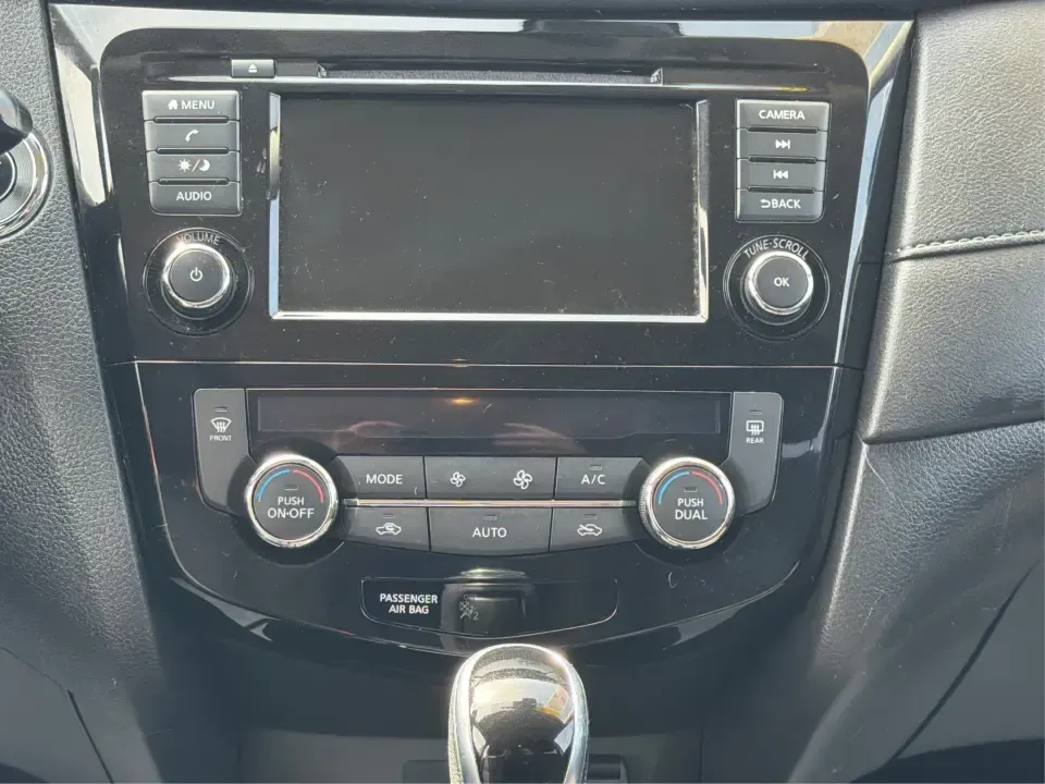 2020 Nissan Rogue S AWD (JN8AT2MV6LW) with an 2.5L L4 DOHC 16V engine, CVT transmission, located at 880 E. National Road, Vandalia, OH, 45377, (937) 908-9800, 39.891918, -84.183594 - Make your next week look easier-school drop-offs, grocery runs, and quick getaways to the lake all feel simpler in an SUV that's comfortable, confident in bad weather, and efficient for everyday driving. This **2020 Nissan Rogue S AWD** is a practical choice for busy families, commuters heading down- Photo#12