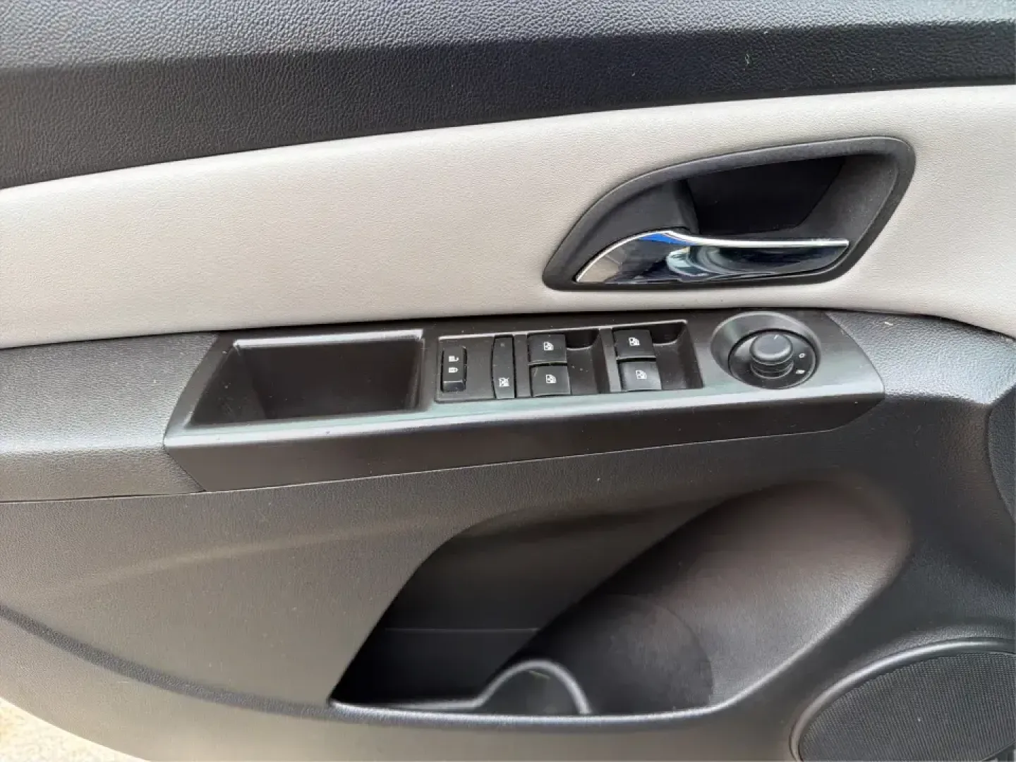 2016 Chevrolet Cruze Limited LS Auto (1G1PC5SG5G7) with an ECOTEC 1.8L I-4 DOHC engine, 6A transmission, located at 1099 N County Rd 25A, Troy, OH, 45373, (937) 908-9800, 40.057079, -84.212883 - Need a dependable, fuel-friendly commuter that can handle daily drives from Troy to Dayton, school drop-offs, and the occasional weekend getaway without draining your budget? This 2016 Chevrolet Cruze Limited LS Auto is the kind of practical sedan that fits real life-easy to park downtown, comfortab - Photo#18