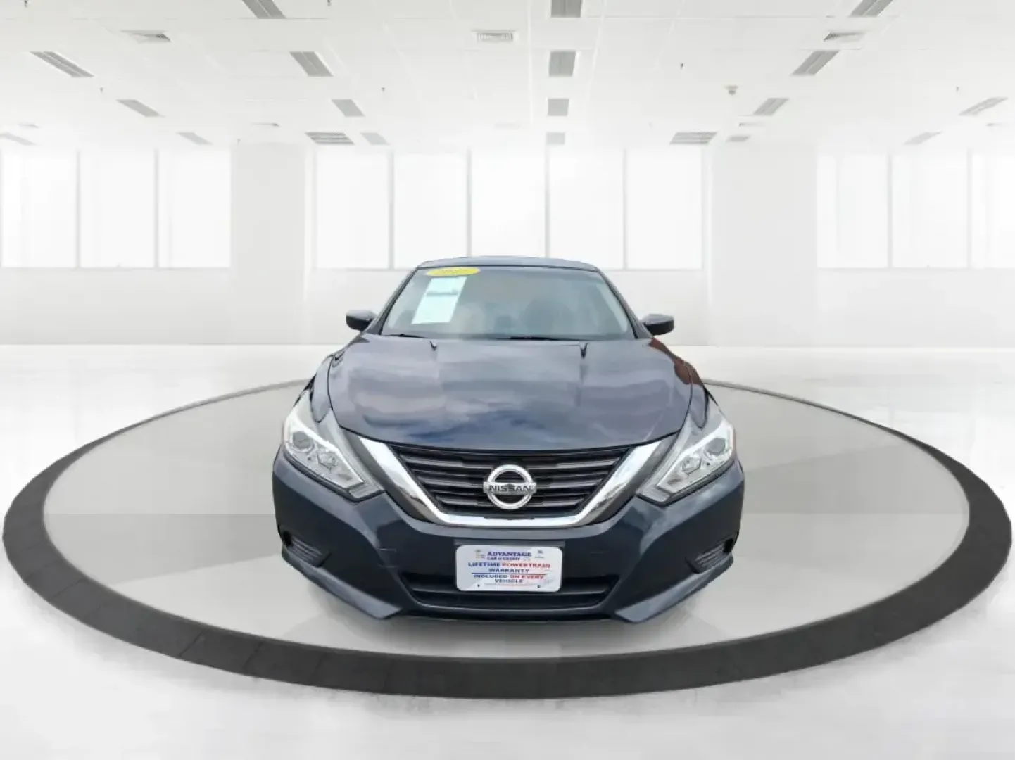 2017 Nissan Altima 2.5 S (1N4AL3AP8HC) with an 2.5L I-4 DOHC engine, CVT transmission, located at 1951 S Dayton Lakeview Rd., New Carlisle, OH, 45344, (937) 908-9800, 39.890999, -84.050255 - Need a dependable sedan that can handle the daily grind from Moraine to downtown Dayton, weekend errands around the Dayton Mall area, and the occasional road trip up I-75 without draining your budget? This 2017 Nissan Altima 2.5 S in eye-catching Storm Blue is built for real life-comfortable for lon - Photo#7