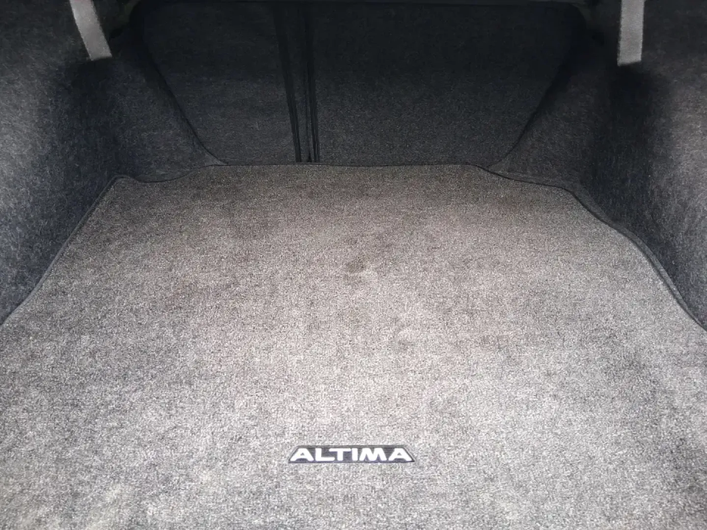 2017 Nissan Altima 2.5 S (1N4AL3AP8HC) with an 2.5L I-4 DOHC engine, CVT transmission, located at 1951 S Dayton Lakeview Rd., New Carlisle, OH, 45344, (937) 908-9800, 39.890999, -84.050255 - Need a dependable sedan that can handle the daily grind from Moraine to downtown Dayton, weekend errands around the Dayton Mall area, and the occasional road trip up I-75 without draining your budget? This 2017 Nissan Altima 2.5 S in eye-catching Storm Blue is built for real life-comfortable for lon - Photo#12