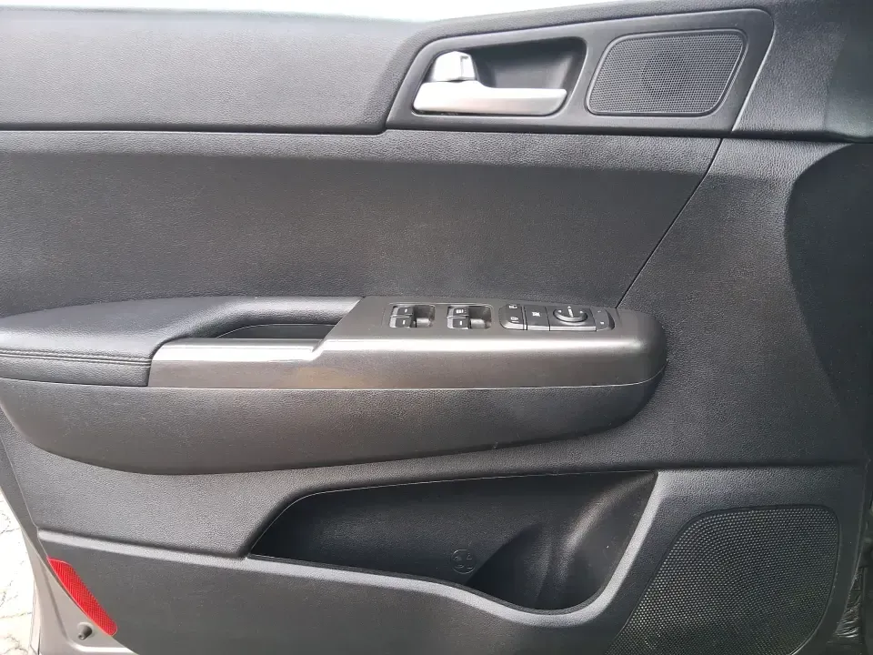 2018 Kia Sportage LX (KNDPM3AC0J7) with an Theta II 2.4L I-4 gasoline direct injection engine, 6A transmission, located at 1099 N County Rd 25A, Troy, OH, 45373, (937) 908-9800, 40.057079, -84.212883 - Weekend road trips to the Miami County Fair, daily commutes down I75, or quick errands between Downtown Troy and the shops near West Main Street-this 2018 Kia Sportage LX is the kind of compact SUV that fits real life. With its versatile crossover layout, confident road manners, and smart cargo spac - Photo#17