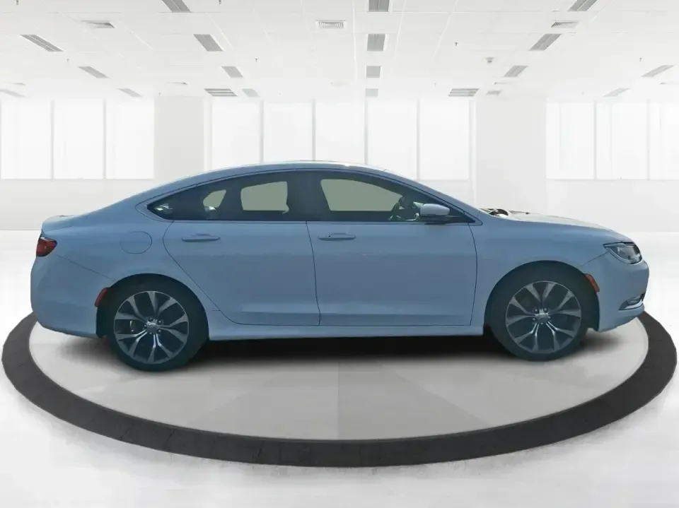 2015 Chrysler 200 C (1C3CCCCG6FN) with an 3.6L V6 DOHC 24V FFV engine, 9-Speed Automatic transmission, located at 4508 South Dixie Dr, Moraine, OH, 45439, (937) 908-9800, 39.689976, -84.218452 - Need a dependable sedan for the daily commute up I75, quick school drop-offs, or a comfortable weekend drive to downtown Piqua and the Great Miami River Trail? This 2015 Chrysler 200 C is the kind of practical-yet-upgraded ride that fits real life-quiet on longer trips, easy to park around local sho - Photo#1