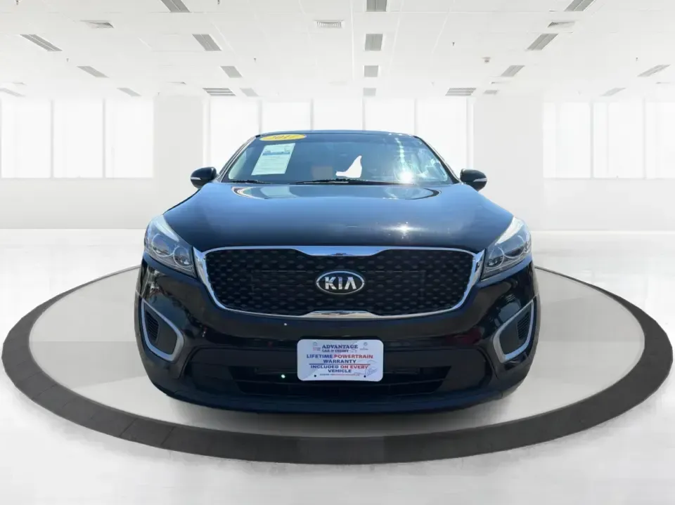 2017 Kia Sorento 2.4L L (5XYPG4A33HG) with an 2.4L I-4 gasoline direct injection engine, 6A transmission, located at 1184 Kauffman Ave, Fairborn, OH, 45324, (937) 908-9800, 39.807072, -84.030914 - Make every day easier-school drop-offs, long commutes to Wright-Patterson AFB, and weekend getaways to John Bryan State Park all feel more comfortable in an SUV that's built for real life. This **2017 Kia Sorento 2.4L L** in **Ebony Black** is a smart fit for growing families, busy professionals, an - Photo#7