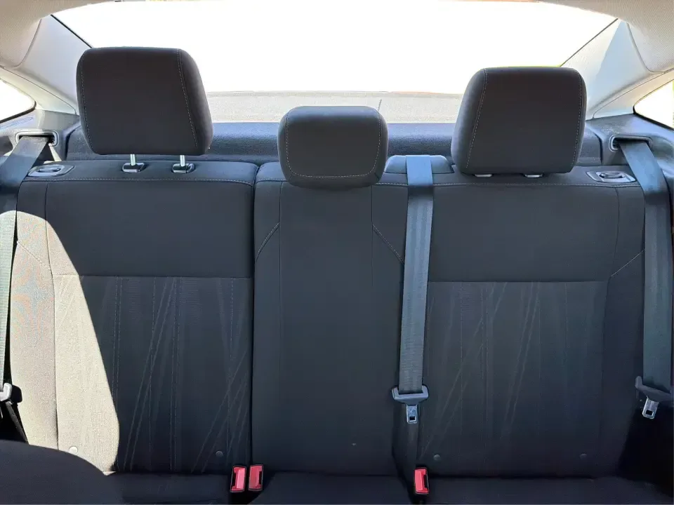 2018 Ford Focus SE (1FADP3FE5JL) with an 1.0L L3 engine, Automatic transmission, located at 1230 East Main St, Xenia, OH, 45385, (937) 908-9800, 39.688026, -83.910172 - Need a smart, budget-friendly commuter that's easy to live with all week and still ready for a spontaneous weekend escape? This 2018 Ford Focus SE sedan in eye-catching Lightning Blue Metallic is a practical pick for daily drives to Dayton, school drop-offs, and quick errands around Xenia-while keep - Photo#14