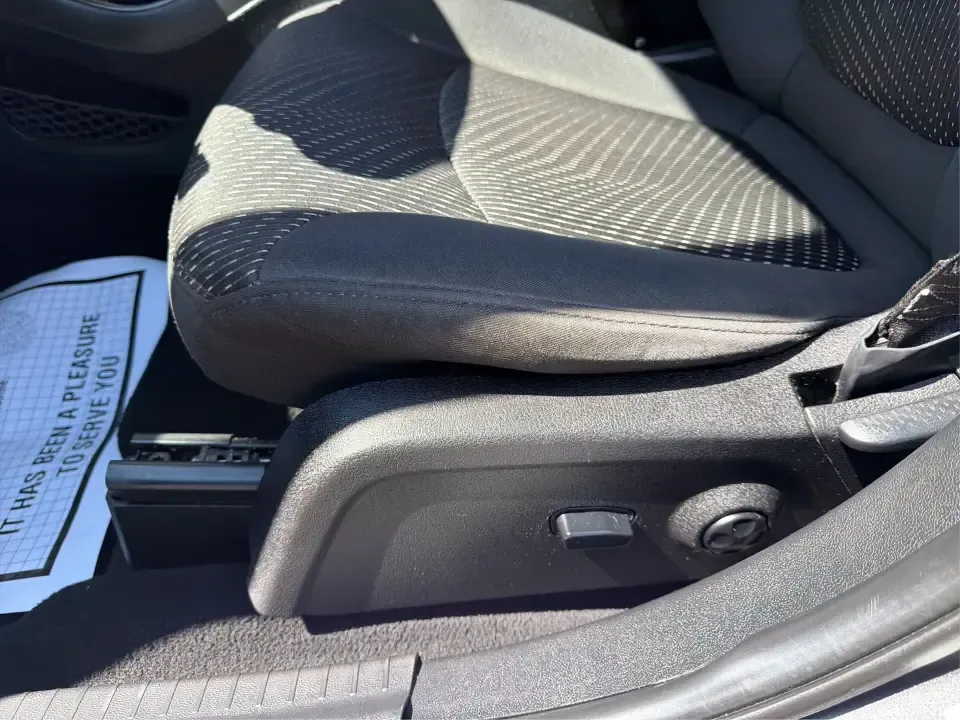 2014 Dodge Journey SXT (3C4PDDBG0ET) with an 3.6L V-6 DOHC engine, 6-Speed Automatic transmission, located at 1184 Kauffman Ave, Fairborn, OH, 45324, (937) 908-9800, 39.807072, -84.030914 - Pack up the kids, the dog, and the weekend bags-this 2014 Dodge Journey SXT is the kind of SUV that makes everyday life in Troy easier and spontaneous road trips feel completely doable. Whether you're tackling school drop-offs, commuting to Dayton, or planning a family day at the Miami County Fairgr - Photo#18