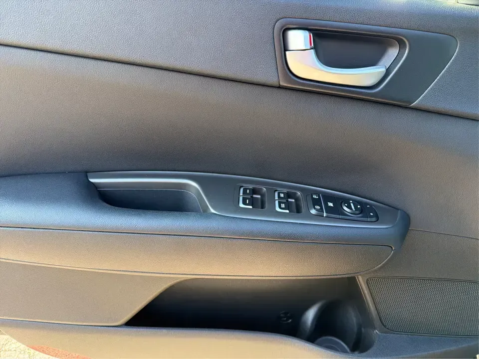 2019 Kia Optima S (5XXGT4L37KG) with an Theta II 2.4L I-4 gasoline direct injection engine, 6A transmission, located at 1099 N County Rd 25A, Troy, OH, 45373, (937) 908-9800, 40.057079, -84.212883 - Need a reliable commuter that still feels stylish for date night downtown, comfortable for weekend trips to Dayton, and efficient for the daily run up I75? This 2019 Kia Optima S in Ebony Black is a smart, budget-friendly sedan that fits real life-whether you're clocking a long work commute, shuttli - Photo#18