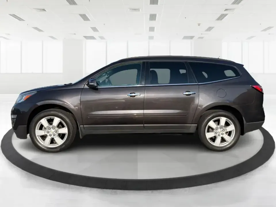 2017 Chevrolet Traverse 1LT (1GNKRGKD6HJ) with an 3.6L V-6 gasoline direct injection engine, 6A transmission, located at 8750 N County Rd 25A, Piqua, OH, 45356, (937) 908-9800, 40.164391, -84.232513 - Road trips to Indian Lake, busy school mornings, and comfortable daily commutes down I75 are exactly what this SUV was built for. If you need a three-row family hauler that still feels confident and composed on Ohio back roads, this **2017 Chevrolet Traverse 1LT** in **Tungsten Metallic** delivers t - Photo#5