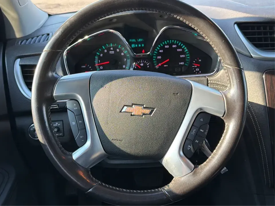 2017 Chevrolet Traverse 1LT (1GNKRGKD6HJ) with an 3.6L V-6 gasoline direct injection engine, 6A transmission, located at 8750 N County Rd 25A, Piqua, OH, 45356, (937) 908-9800, 40.164391, -84.232513 - Road trips to Indian Lake, busy school mornings, and comfortable daily commutes down I75 are exactly what this SUV was built for. If you need a three-row family hauler that still feels confident and composed on Ohio back roads, this **2017 Chevrolet Traverse 1LT** in **Tungsten Metallic** delivers t - Photo#16