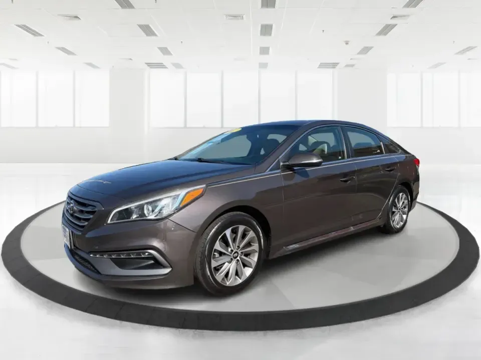 2017 Hyundai Sonata Sport (5NPE34AF8HH) with an 2.4L I-4 gasoline direct injection engine, 6A transmission, located at 8750 N County Rd 25A, Piqua, OH, 45356, (937) 908-9800, 40.164391, -84.232513 - Picture a sedan that makes everyday life easier-smooth for the I75 commute, comfortable for school drop-offs, and efficient enough for weekend runs to downtown Piqua or a quick escape to the parks and trails around Miami County. This 2017 Hyundai Sonata Sport is built for real-world driving: practic - Photo#8