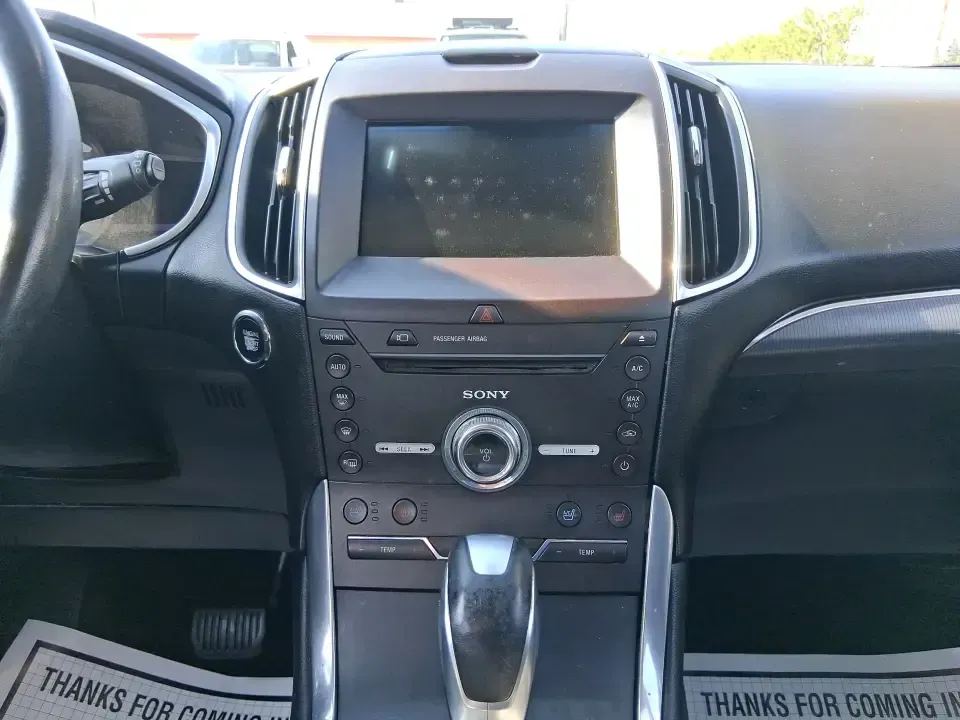 2017 Ford Edge Titanium (2FMPK4K85HB) with an 3.5L V6 DOHC 24V engine, 6A transmission, located at 1230 East Main St, Xenia, OH, 45385, (937) 908-9800, 39.688026, -83.910172 - Load up the family, point the hood toward a weekend escape, and enjoy the kind of comfort that makes long drives feel shorter-this 2017 Ford Edge Titanium is built for real life in and around Xenia. Whether you're commuting to Dayton, shuttling kids to activities, or planning a road trip to John Bry - Photo#13