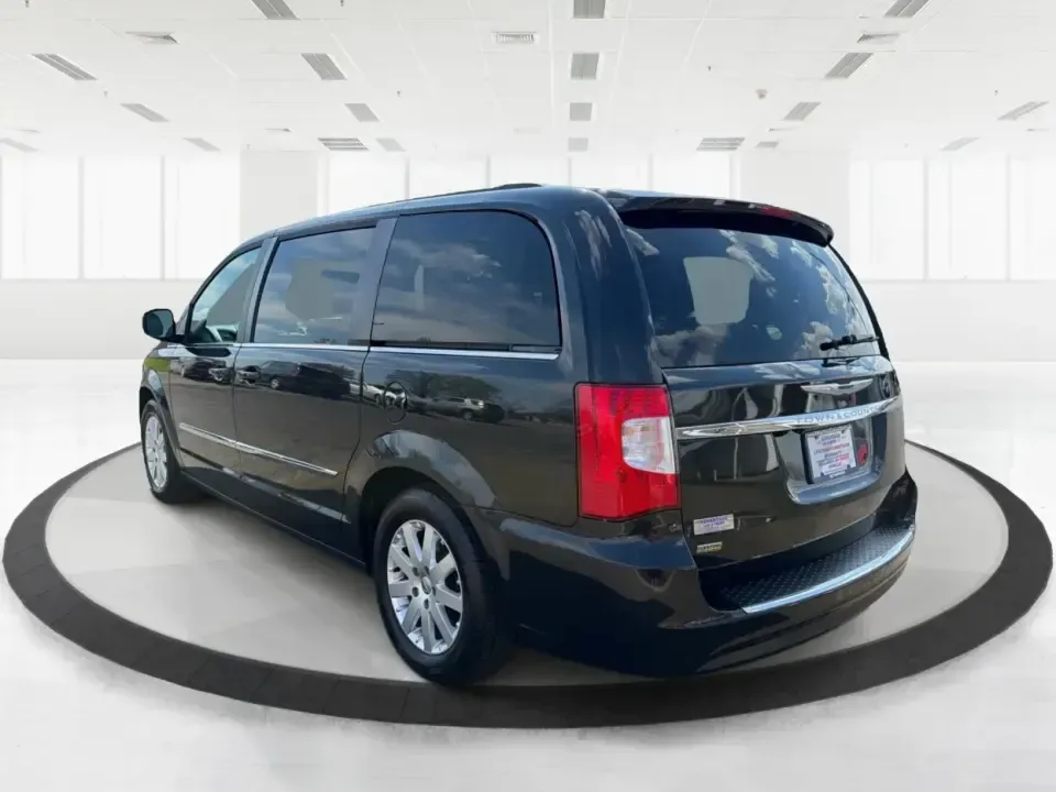 2016 Chrysler Town and Country Touring (2C4RC1BGXGR) with an Pentastar 3.6L V-6 DOHC engine, 6A transmission, located at 1184 Kauffman Ave, Fairborn, OH, 45324, (937) 908-9800, 39.807072, -84.030914 - Life gets busy fast-school drop-offs, long commutes, weekend tournaments, and the occasional road trip to reset. The 2016 Chrysler Town and Country Touring is built for that real-life rhythm, giving you minivan practicality with comfort features that make every mile easier. Finished in Brilliant B - Photo#4