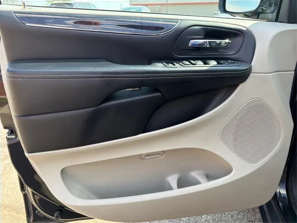 2016 Chrysler Town and Country Touring (2C4RC1BGXGR) with an Pentastar 3.6L V-6 DOHC engine, 6A transmission, located at 1184 Kauffman Ave, Fairborn, OH, 45324, (937) 908-9800, 39.807072, -84.030914 - Life gets busy fast-school drop-offs, long commutes, weekend tournaments, and the occasional road trip to reset. The 2016 Chrysler Town and Country Touring is built for that real-life rhythm, giving you minivan practicality with comfort features that make every mile easier. Finished in Brilliant B - Photo#19