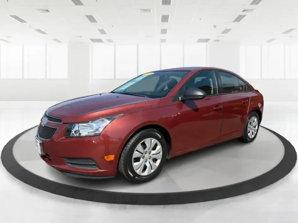2013 Chevrolet Cruze LS Auto (1G1PA5SG2D7) with an ECOTEC 1.8L I-4 DOHC engine, 6-Speed Automatic transmission, located at 1230 East Main St, Xenia, OH, 45385, (937) 908-9800, 39.688026, -83.910172 - Need a dependable commuter that sips fuel, fits into tight downtown parking, and still feels comfortable for weekend errands and road trips? This 2013 Chevrolet Cruze LS Auto is a smart, budget-friendly sedan for life in and around Xenia-whether you're commuting toward Dayton, heading to Wright-Patt - Photo#8