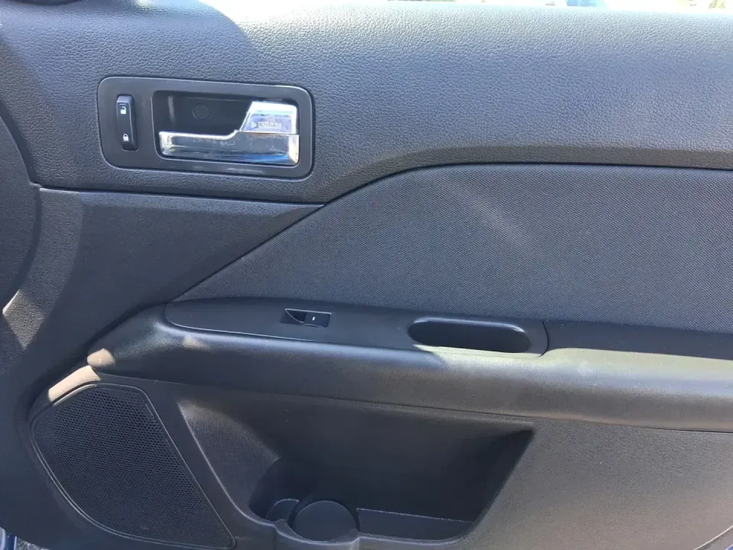 2012 Ford Fusion SE (3FAHP0HAXCR) with an 2.5L L4 DOHC 16V engine, located at 401 Woodman Dr, Riverside, OH, 45431, (937) 908-9800, 39.760899, -84.123421 - Start your next chapter in a sedan that fits real life-school drop-offs, long commutes to Wright-Patterson AFB, and easy weekend drives out toward Carillon Historical Park or along the Great Miami River. This 2012 Ford Fusion SE is a practical, comfortable daily driver with the style to feel like an- Photo#20