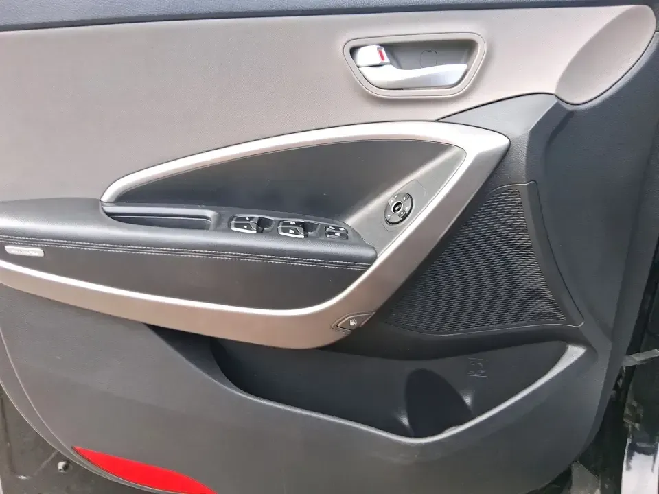 2015 Hyundai Santa Fe 2.4L (5XYZU3LB1FG) with an Theta II 2.4L I-4 gasoline direct injection engine, 6-Speed Automatic transmission, located at 1099 N County Rd 25A, Troy, OH, 45373, (937) 908-9800, 40.057079, -84.212883 - Pack up the kids for a weekend at Treasure Island Park, load the cooler for a day on the Great Miami River, or settle into a comfortable daily commute down I75-this 2015 Hyundai Santa Fe 2.4L is the kind of practical SUV that fits real life in Troy. With confident road manners, flexible cargo space, - Photo#18