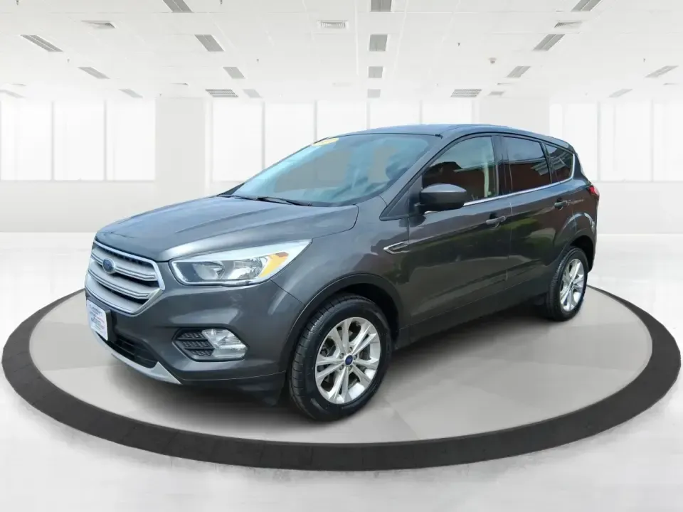 2019 Ford Escape SE (1FMCU0GD6KU) with an 1.5L L4 DOHC 16V engine, 6A transmission, located at 401 Woodman Dr, Riverside, OH, 45431, (937) 908-9800, 39.760899, -84.123421 - Weekday commutes down Woodman Dr, school drop-offs, and weekend getaways to Carillon Historical Park or a quick run up I675-this 2019 Ford Escape SE is the kind of SUV that fits real life in Riverside, Ohio. With its easy-to-park size, confident road manners, and versatile cargo space, it's a smart - Photo#8