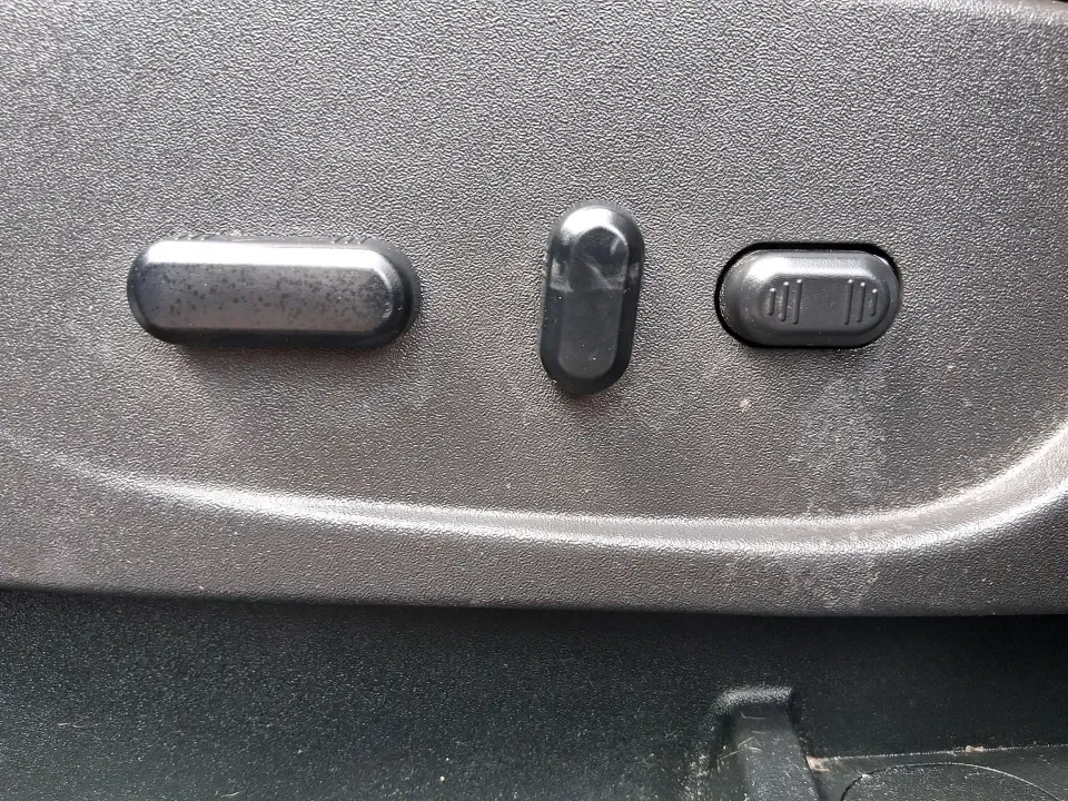 2019 Ford Escape SE (1FMCU0GD6KU) with an 1.5L L4 DOHC 16V engine, 6A transmission, located at 401 Woodman Dr, Riverside, OH, 45431, (937) 908-9800, 39.760899, -84.123421 - Weekday commutes down Woodman Dr, school drop-offs, and weekend getaways to Carillon Historical Park or a quick run up I675-this 2019 Ford Escape SE is the kind of SUV that fits real life in Riverside, Ohio. With its easy-to-park size, confident road manners, and versatile cargo space, it's a smart - Photo#18