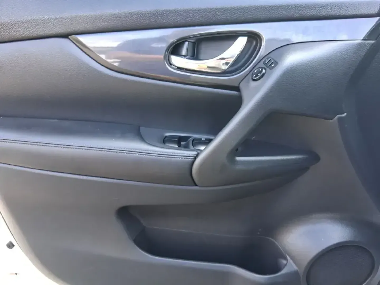 2018 Nissan Rogue S (KNMAT2MV3JP) with an 2.5L I-4 DOHC engine, CVT transmission, located at 401 Woodman Dr, Riverside, OH, 45431, (937) 908-9800, 39.760899, -84.123421 - Pack up the family for a weekend at Miami County Park, tackle a snowy morning commute up I75, or load up groceries after an afternoon in historic downtown Troy-this 2018 Nissan Rogue S is the kind of SUV that fits real life in Troy, Ohio. With confident AWD capability and practical comfort, it's ide- Photo#17