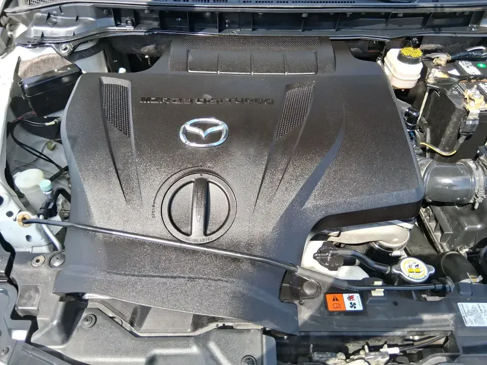 2010 Mazda CX-7 s Touring (JM3ER4W33A0) with an 2.3L I-4 gasoline direct injection engine, 6-Speed Automatic transmission, located at 1099 N County Rd 25A, Troy, OH, 45373, (937) 908-9800, 40.057079, -84.212883 - Picture your next weekend: loading up the cargo area for a day at Miami County Park, cruising up I75 for a quick getaway, or confidently handling Ohio's surprise rain and winter slush on the school run. This 2010 Mazda CX7 s Touring is the kind of sporty, practical SUV that fits real life in Troy-ea - Photo#11