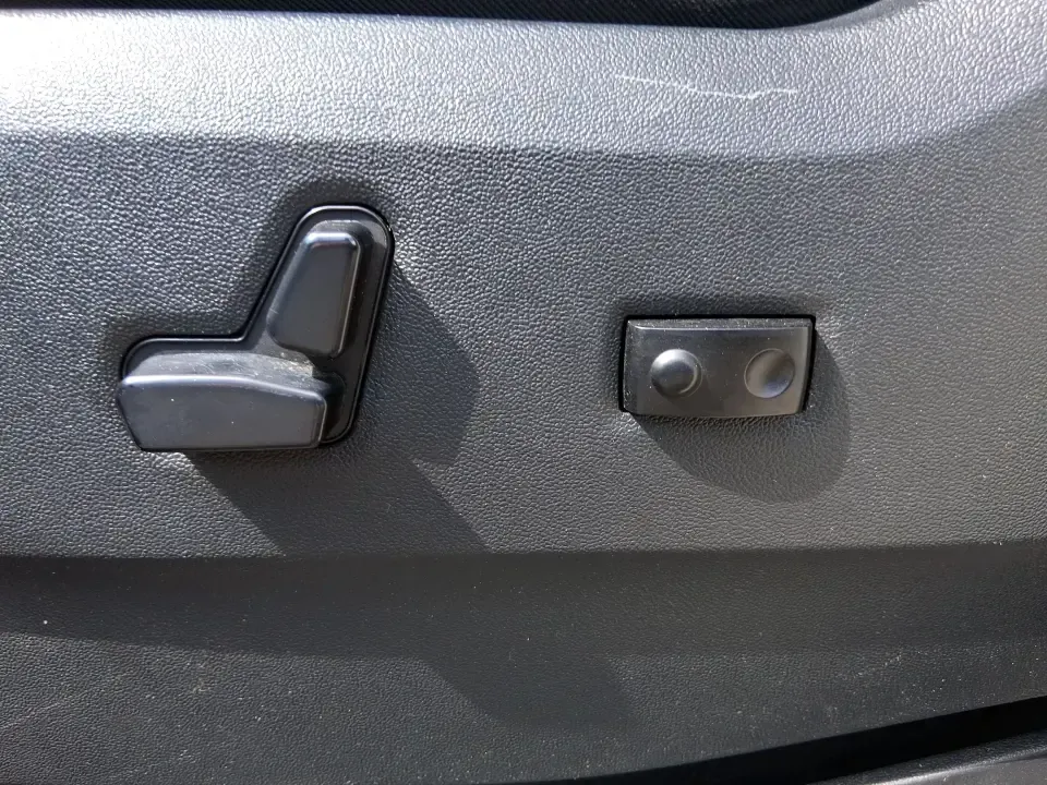 2019 Dodge Grand Caravan SXT (2C4RDGCG0KR) with an Pentastar 3.6L V-6 DOHC engine, 6A transmission, located at 880 E. National Road, Vandalia, OH, 45377, (937) 908-9800, 39.891918, -84.183594 - Load up the kids, the groceries, the sports gear, and still have room for a weekend road trip-this 2019 Dodge Grand Caravan SXT is built for real life in Vandalia. If your days include school drop-offs, long commutes down I-75, or quick runs along E. National Road, this spacious passenger van delive - Photo#18