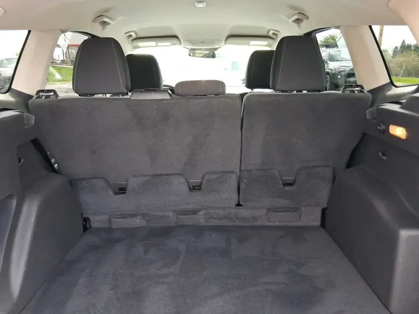 2015 Ford Escape SE (1FMCU9G91FU) with an 2.0L L4 DOHC 16V engine, 6-Speed Automatic transmission, located at 880 E. National Road, Vandalia, OH, 45377, (937) 908-9800, 39.891918, -84.183594 - Weekend getaways to Englewood MetroPark, snowy commutes down I75, and everyday school-and-grocery runs all feel easier when you've got an SUV that's sized right, confident in bad weather, and comfortable for the long haul. This **2015 Ford Escape SE 4WD** in **Ingot Silver** is a smart pick for driv - Photo#12