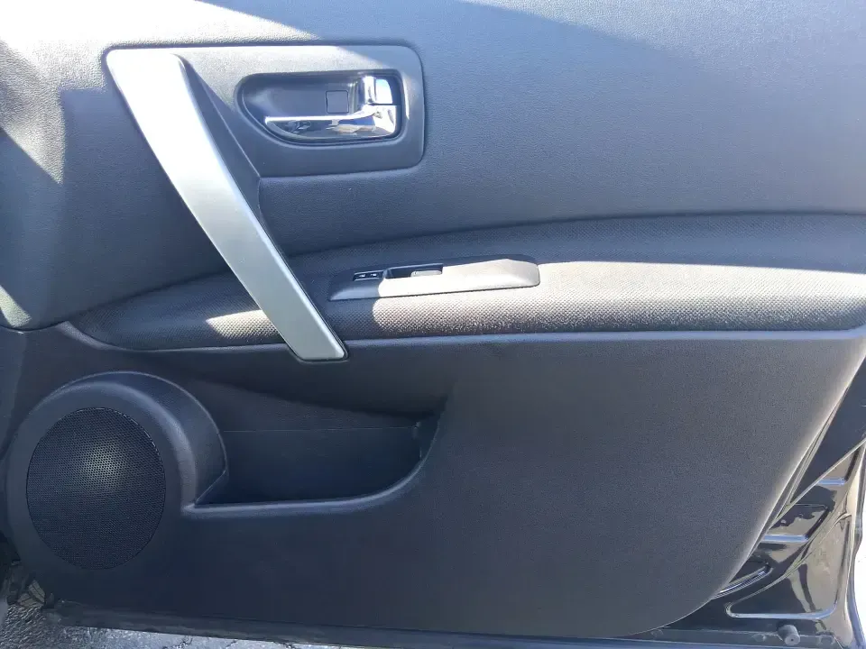 2015 Nissan Rogue S (JN8AS5MV0FW) with an 2.5L I-4 DOHC engine, Continuously Variable Transmission transmission, located at 1230 East Main St, Xenia, OH, 45385, (937) 908-9800, 39.688026, -83.910172 - Need a capable SUV for Ohio's changing seasons-school runs in the morning, a long commute down US-35, and a weekend escape to John Bryan State Park or the Greene County Fairgrounds? This 2015 Nissan Rogue S in Super Black is the kind of practical, do-it-all crossover that fits real life in Xenia: co - Photo#19