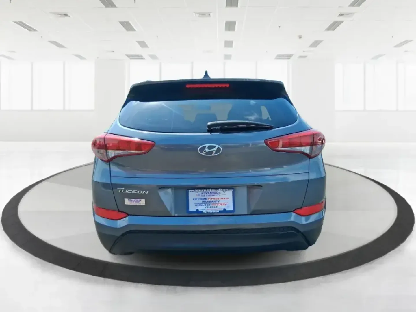 2018 Hyundai Tucson SEL Plus (KM8J33A4XJU) with an Nu 2L I-4 gasoline direct injection engine, 6A transmission, located at 8750 N County Rd 25A, Piqua, OH, 45356, (937) 908-9800, 40.164391, -84.232513 - Need a do-it-all SUV that fits real life in Greene County-school runs, long commutes to Dayton, and weekend getaways to John Bryan State Park-without sacrificing comfort or confidence? This 2018 Hyundai Tucson SEL Plus in Coliseum Gray is built for drivers who want practical space, modern tech, and - Photo#3