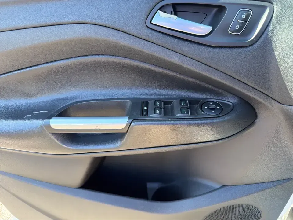 2017 Ford Escape SE (1FMCU0GD2HU) with an 1.5L L4 DOHC 16V engine, 6A transmission, located at 401 Woodman Dr, Riverside, OH, 45431, (937) 908-9800, 39.760899, -84.123421 - Picture a weekday that starts with a smooth commute up N County Rd 25A, turns into easy school drop-offs, and ends with a weekend escape to Indian Lake or a quick run down I75 for shopping and dinner-this 2017 Ford Escape SE is built for real life in and around Piqua, Ohio. Finished in standout Whit - Photo#19