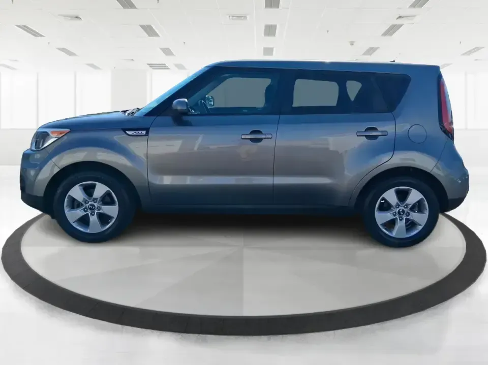 2018 Kia Soul Base 6M (KNDJN2A21J7) with an 1.6L L4 DOHC 16V engine, 6M transmission, located at 1184 Kauffman Ave, Fairborn, OH, 45324, (937) 908-9800, 39.807072, -84.030914 - Busy weekdays, tight parking, and spontaneous weekend plans call for a vehicle that's easy to live with-and the 2018 Kia Soul Base 6M fits that lifestyle perfectly. With its upright seating, versatile wagon-style space, and city-friendly footprint, this Soul is a smart match for commuters heading to- Photo#5