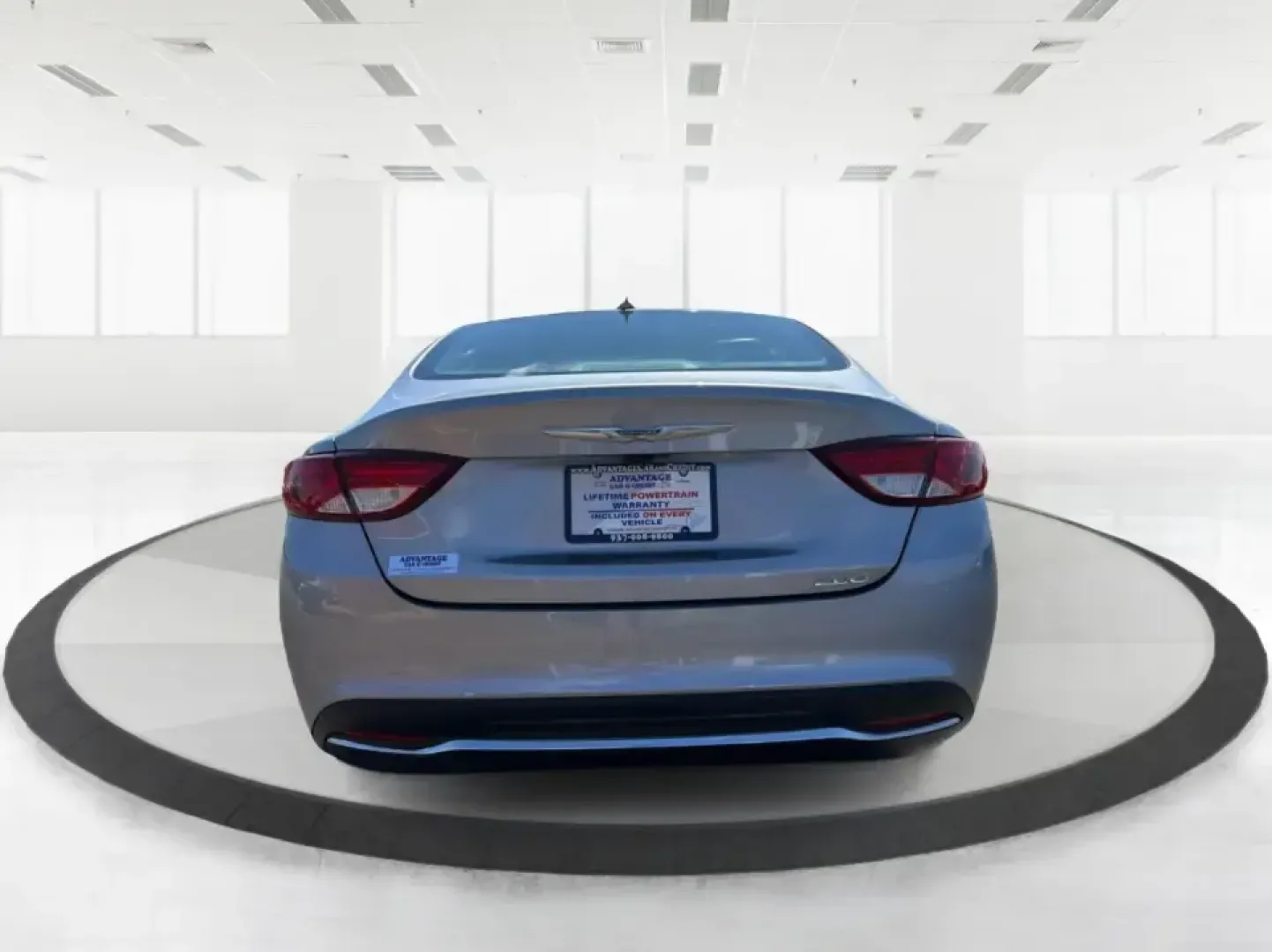 2016 Chrysler 200 Limited Platinum (1C3CCCABXGN) with an 2.4L L4 DOHC 16V engine, 9A transmission, located at 1184 Kauffman Ave, Fairborn, OH, 45324, (937) 908-9800, 39.807072, -84.030914 - Picture your next weekday commute down I675 or a smooth evening drive past Wright State University-quiet cabin, premium touches, and the kind of comfort that makes errands, school drop-offs, and date nights feel effortless. This 2016 Chrysler 200 Limited Platinum in Billet Silver Metallic Clearcoat - Photo#3