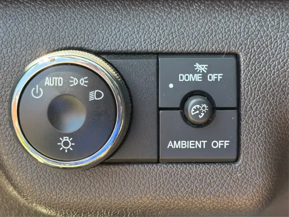 2016 Buick Enclave Leather (5GAKVBKD6GJ) with an 3.6L V-6 gasoline direct injection engine, 6-Speed Automatic Overdrive transmission, located at 8750 N County Rd 25A, Piqua, OH, 45356, (937) 908-9800, 40.164391, -84.232513 - Need one vehicle that can handle school drop-offs, grocery runs, and a weekend road trip down I-75 without feeling cramped? This 2016 Buick Enclave Leather in Iridium Metallic is built for real-life family logistics and comfortable commuting around Moraine, Dayton, and the Miami Valley-offering thre - Photo#17