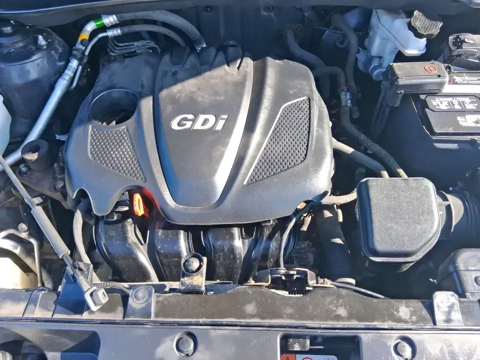 2016 Kia Sportage LX (KNDPBCAC7G7) with an Theta II 2.4L I-4 gasoline direct injection engine, 6-Speed Automatic transmission, located at 880 E. National Road, Vandalia, OH, 45377, (937) 908-9800, 39.891918, -84.183594 - Need a crossover that can handle Ohio's four seasons, school runs, and weekend getaways without draining your budget? This 2016 Kia Sportage LX is built for real life in Vandalia-whether you're commuting down I75, running errands along National Road, or packing up for a day at the Dayton Aviation He - Photo#11